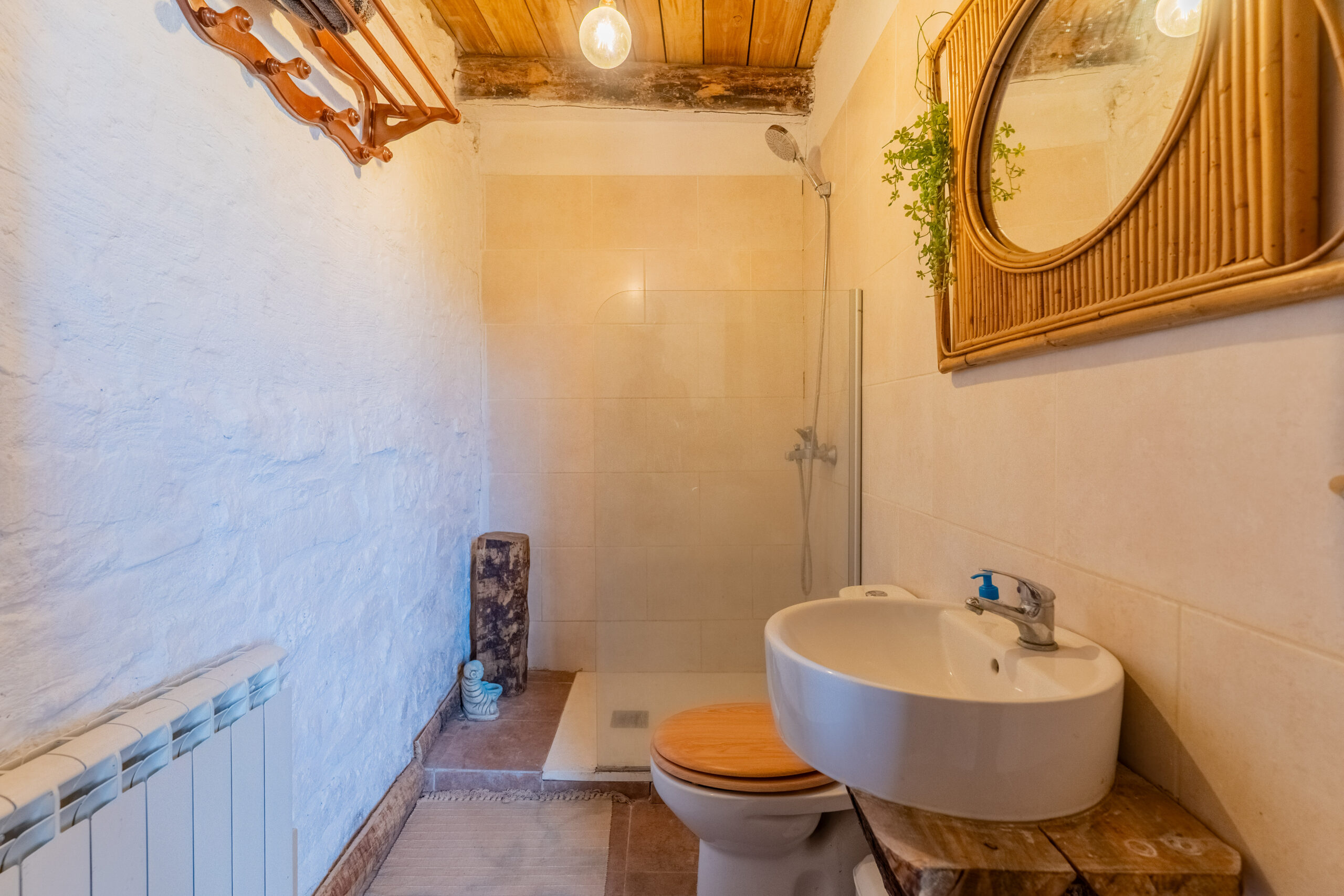 Baño completo apt 1