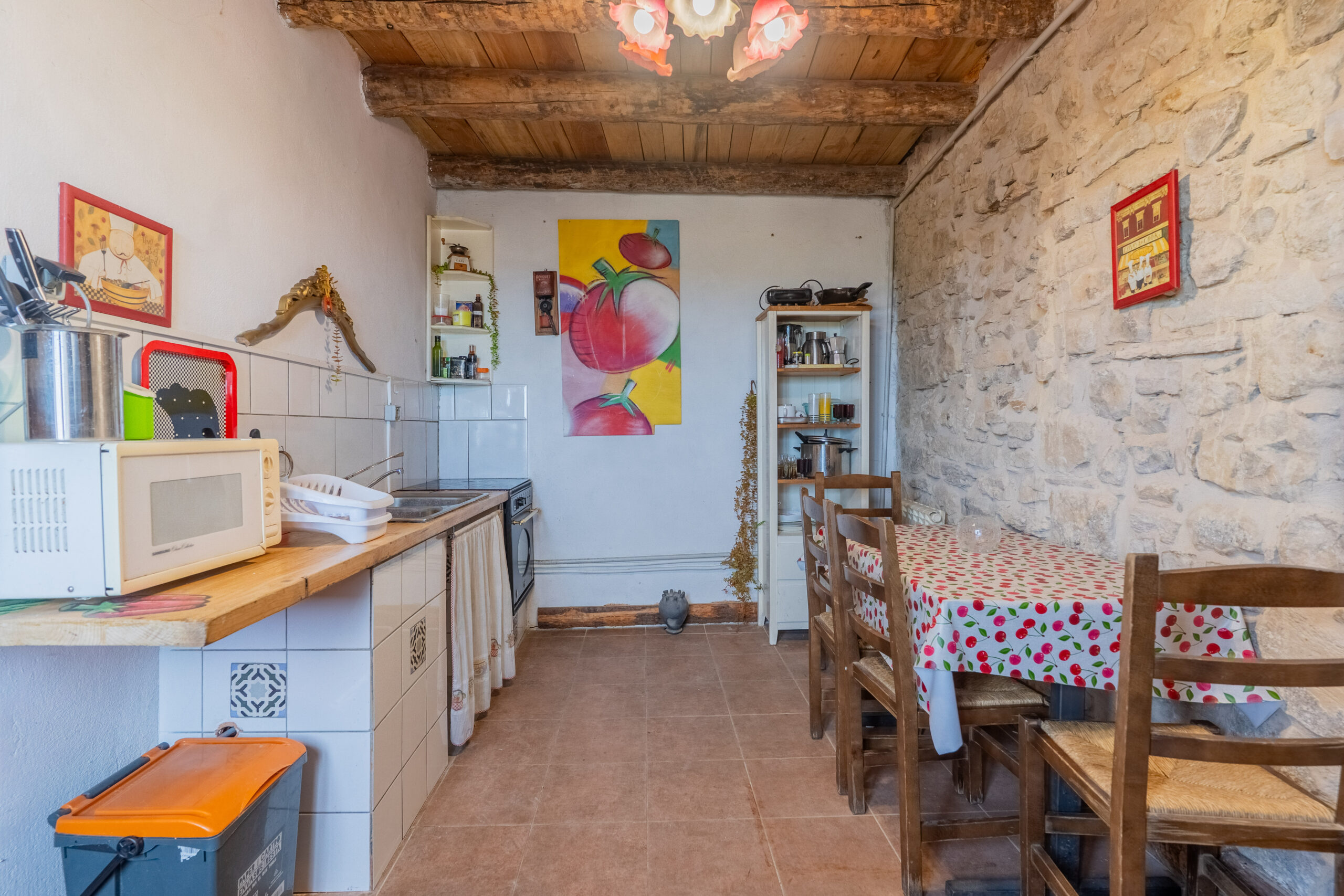 Cocina y comedor apt 1